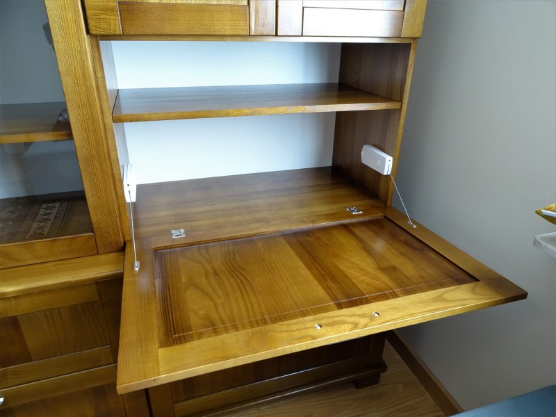 Meble jesionowe lite drewno kolor brunat 2225 zbliżenie na barek .