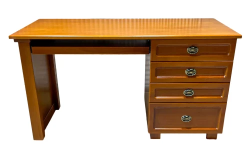 Drewniane biurko z czterema szufladami i półką na klawiaturę