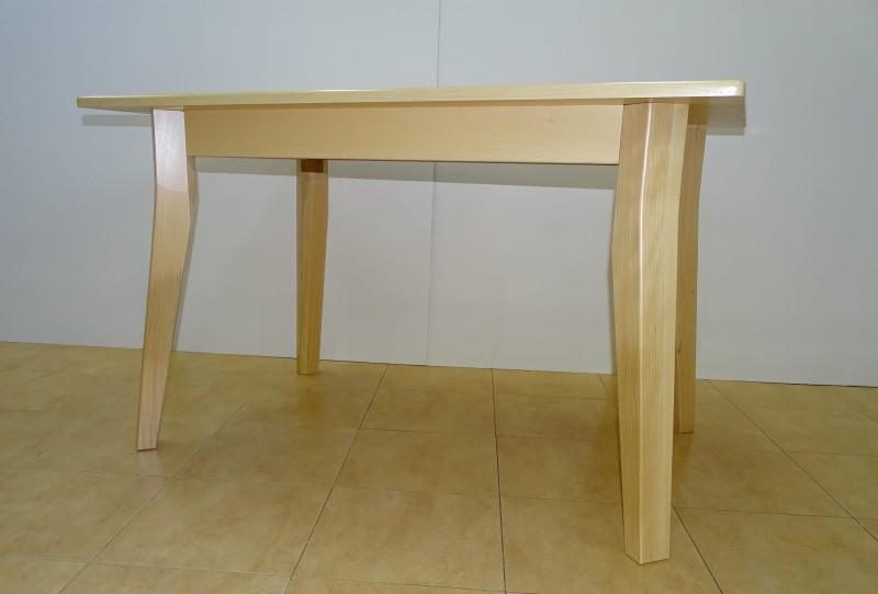 Stół modern drewno buk kolor lakier naturalny.