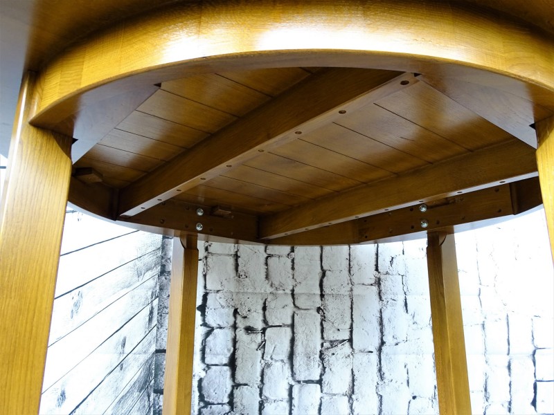 Stół drewno dębowe koło promień 130 cm wys 74 cm, kolor brunat 2225.