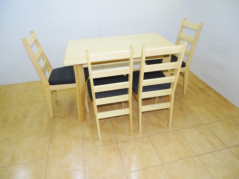 Stół modern drewno buk kolor lakier naturalny.