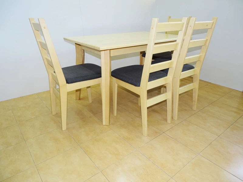 Stół modern drewno buk kolor lakier naturalny.