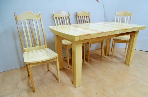 Zestaw mebli bukowych stół rozkładany 140x80 + 6 krzesła Mila 2